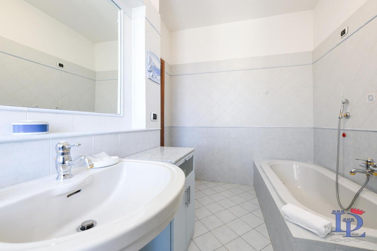 Desenzanoloft Partner Marriott Homes & Villas - Splendido Desenzano del Garda Ngoại thất bức ảnh